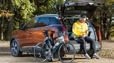 3008 minutes in a Peugeot 3008 - Rich cycle