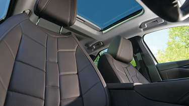 DS No4 - front seats