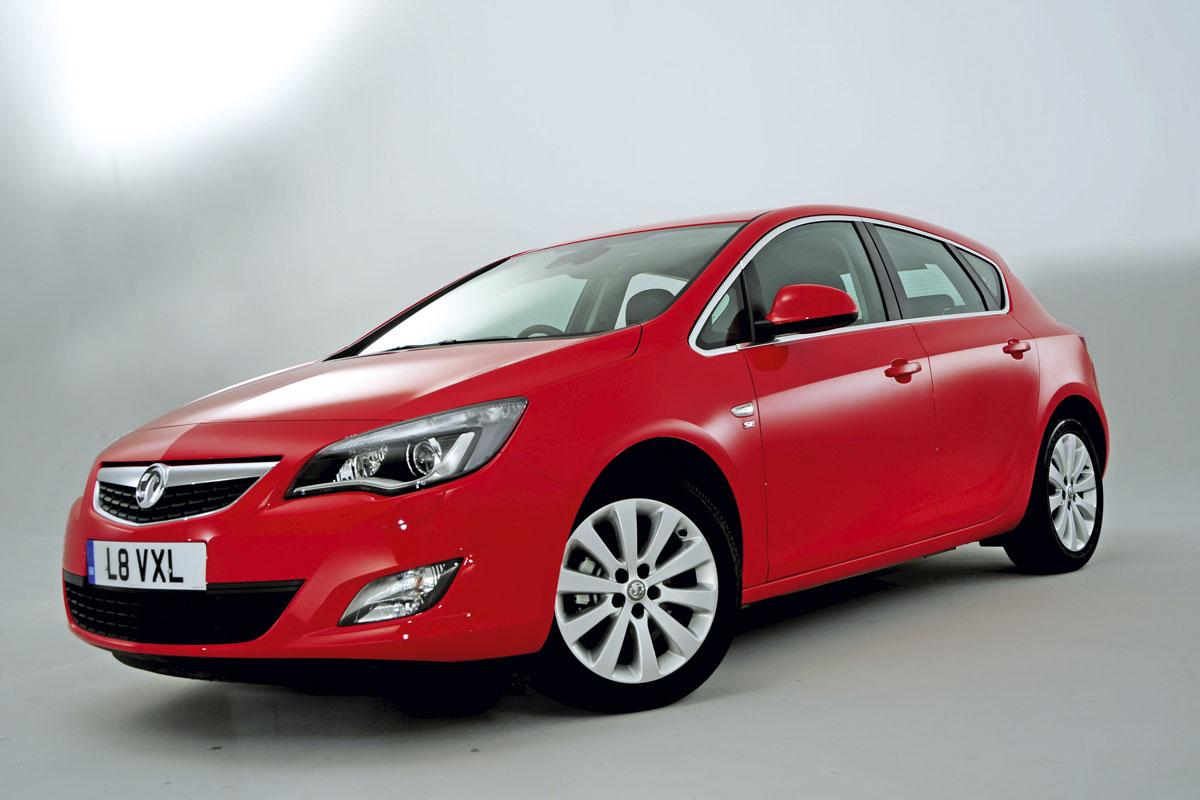 Vauxhall Astra vs. Old Astra Auto Express