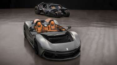 Pininfarina Battista B95 Gotham with Tumbler