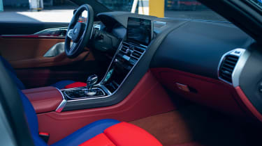 BMW 8 Series X Jeff Koons - dash