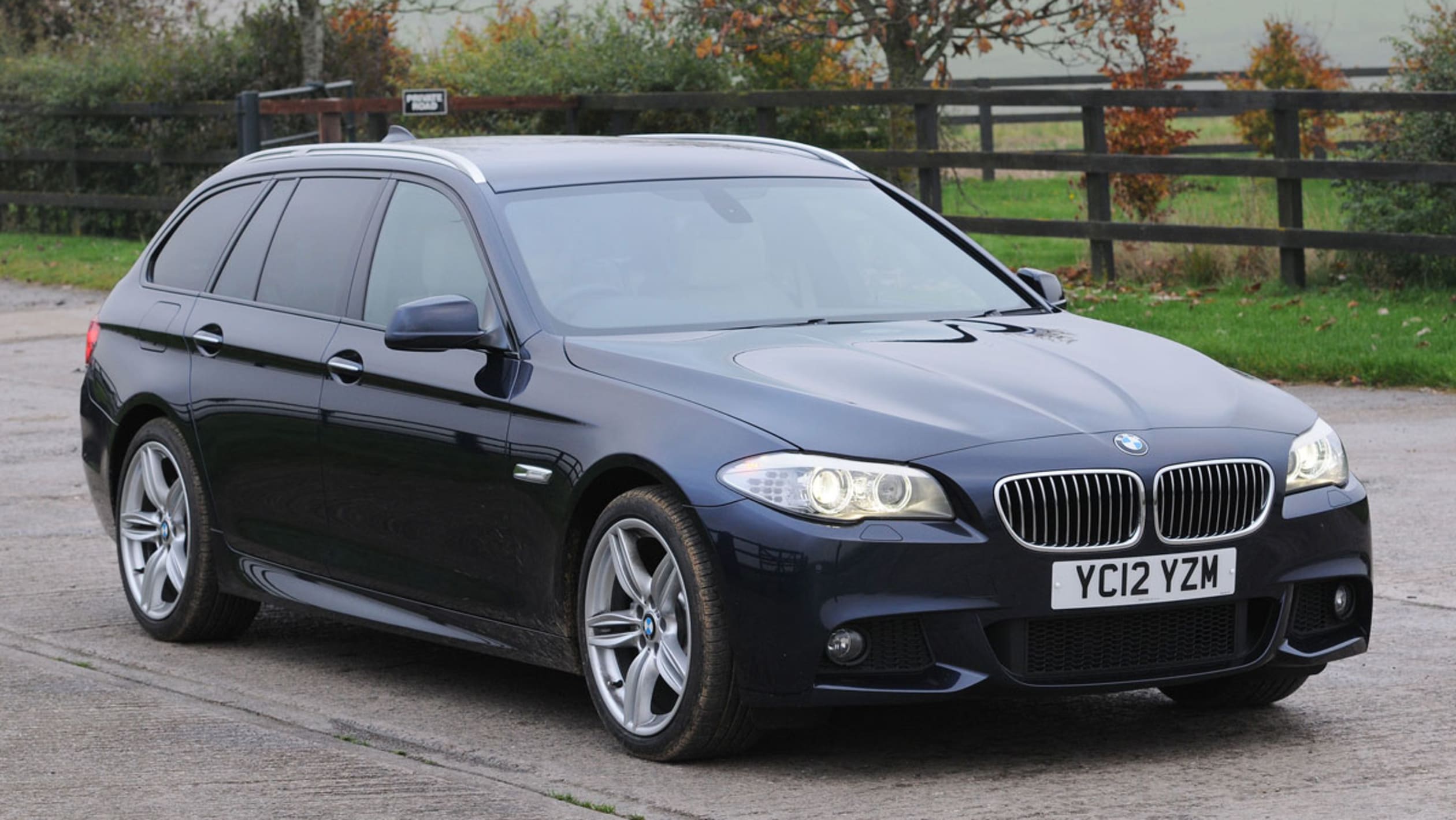 BMW 520d Touring pictures | Auto Express