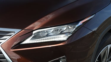 Lexus RX - front light detail