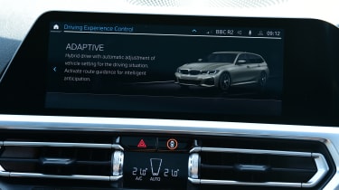 BMW 300e Touring long term test - infotainment screen