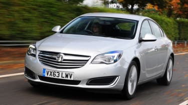 Vauxhall Insignia front tracking