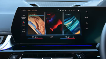 BMW iX1 - infotainment screen (drive mode screen)