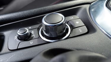 Mazda MX-5 - interior 
