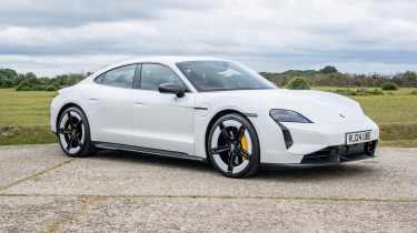 Porsche Taycan Turbo S - front static