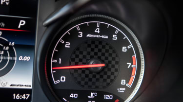 Mercedes-AMG GLC 43 Coupe dial