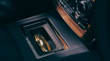 Rolls-Royce Phantom Goldfinger - ashtray