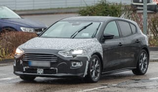 Ford Focus facelift 2021 spy