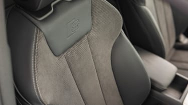 Audi A4 S-Line - front seat