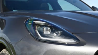 Maserati Grecale - front light