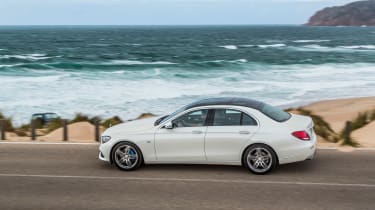 Mercedes E 350 e 2016 - side profile