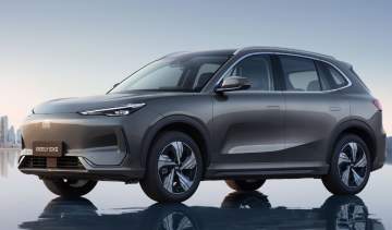 Geely EX5 - front