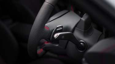 Audi RS 5 - gear selector paddle