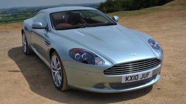 Used Aston Martin DB9 - front
