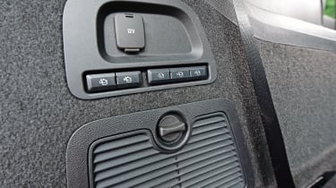 Ford Galaxy - rear seat buttons