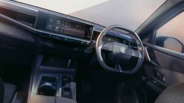 Vauxhall Grandland Griffin - dash