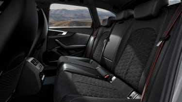 Audi RS 4 Avant Competition - rear seats