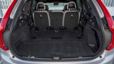 Volvo XC90 Recharge - 5 seats boot space