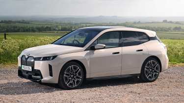 BMW iX - front static