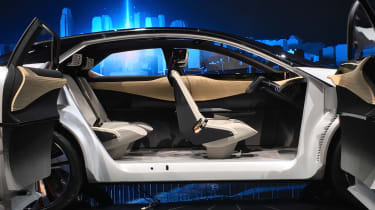 Nissan IMx SUV concept - Tokyo interior