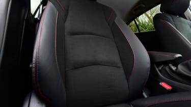 Mazda 3 Sport Black - front seat
