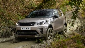 Land Rover Discovery - front off-road