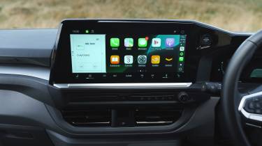 Volkswagen Transporter - infotainment screen