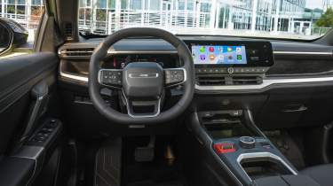 Jeep Compass e-Hybrid - cabin