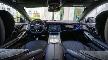 Mercedes S-Class 2026 - dash