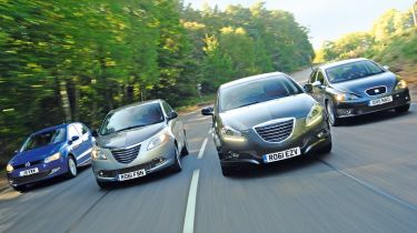 Chrysler Ypsilon and Delta vs rivals