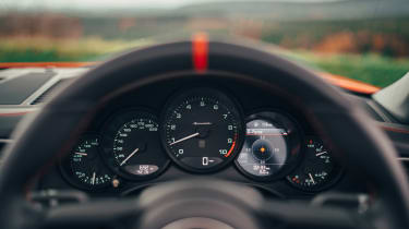 Porsche 911 Speedster - dials