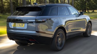 Range Rover Velar - rear tracking