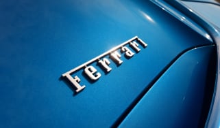 Ferrari 488 Spider - Ferrari badge