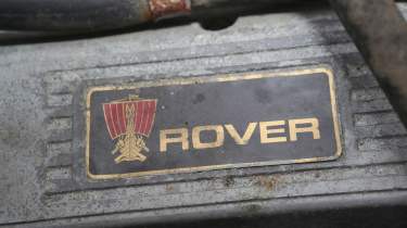 Rover SD1 (1976-1986) icon - Rover badge  on the engine