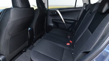 Toyota RAV4 Icon 2.2 D-4D rear seats