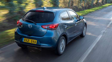 Mazda 2 hybrid - rear tracking