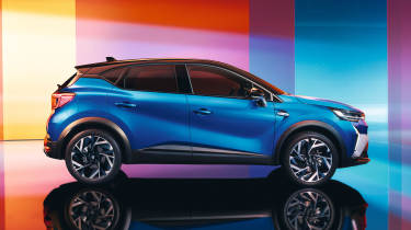 Renault Captur facelift - full side