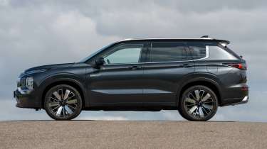 Mitsubishi Outlander PHEV - side static