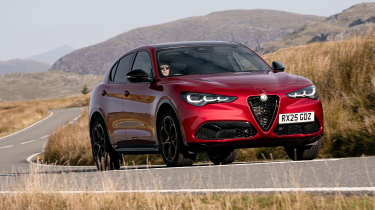 Alfa Romeo Stelvio - front cornering