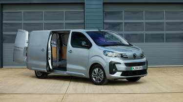 Peugeot E-Expert - front static, side loading and rear doors open 