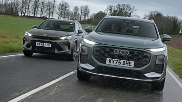 Audi Q3 vs Cupra Formentor - front tracking