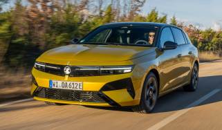 Vauxhall Astra facelift - front