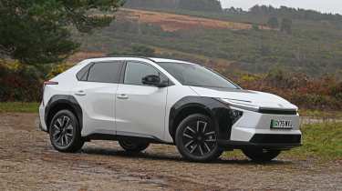 Toyota bZ4X - front static