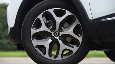 Renault Captur - wheel