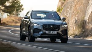 New%20Jaguar%20F-Pace%20facelift-6.jpg