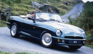 MG RV8 front