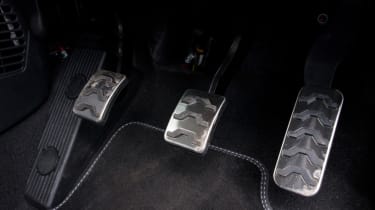 Triple test – Kia Picanto - pedals
